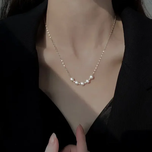 pearl necklace